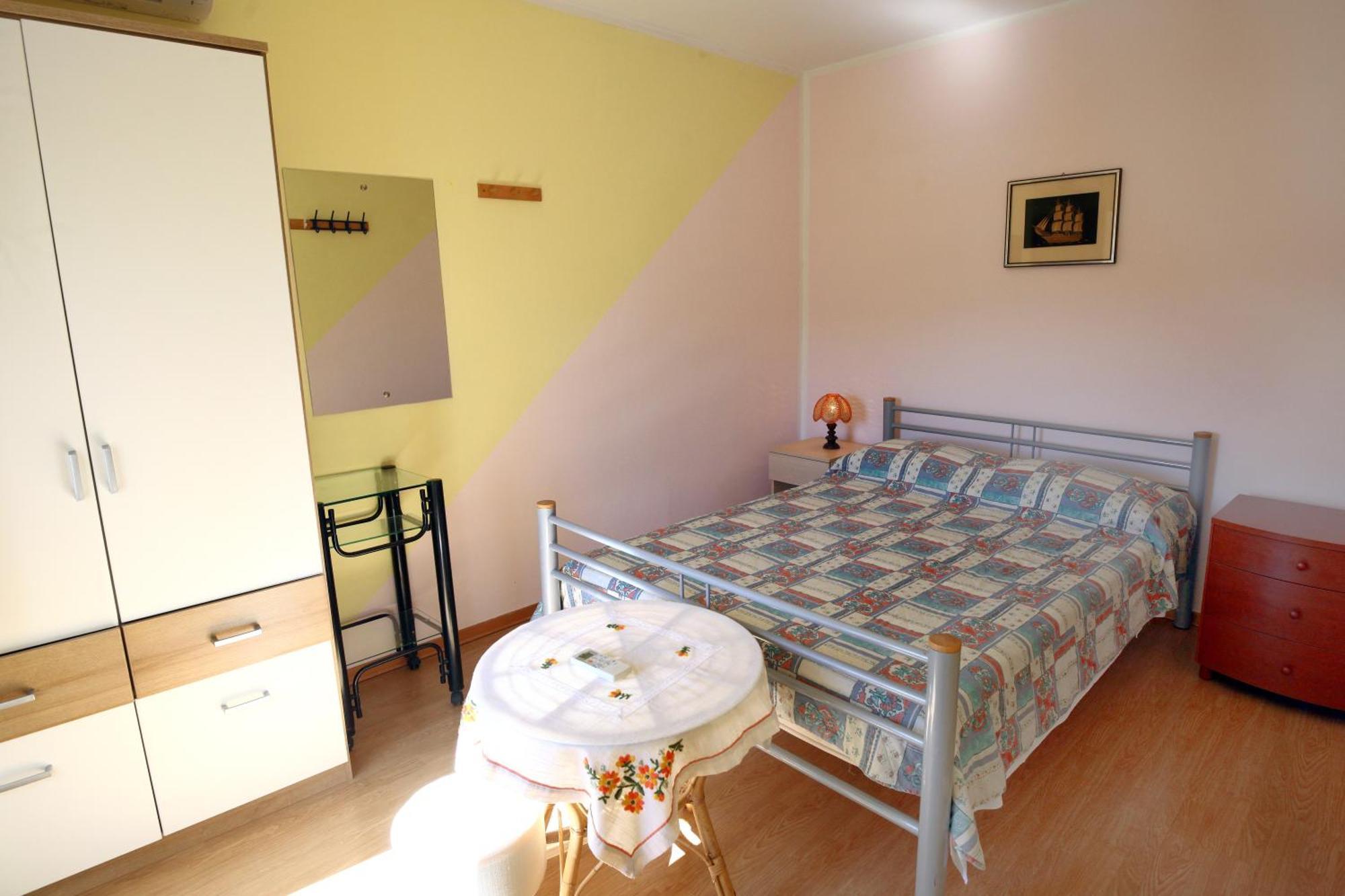 Dino Studio And Room Apartments Portorož Buitenkant foto